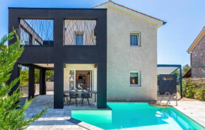 Amazing Home In Sveti Ivan Dobrinjski With Sauna